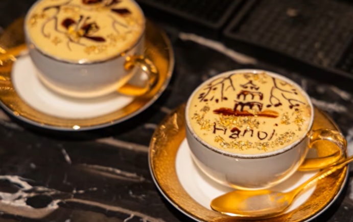 Giải Mã Hiện Tượng "Sốc Văn Hóa" Với Cà Phê Trứng Việt Nam: Khi Sự Thiếu Thốn Kiến Tạo Nên Tuyệt Tác Ẩm Thực